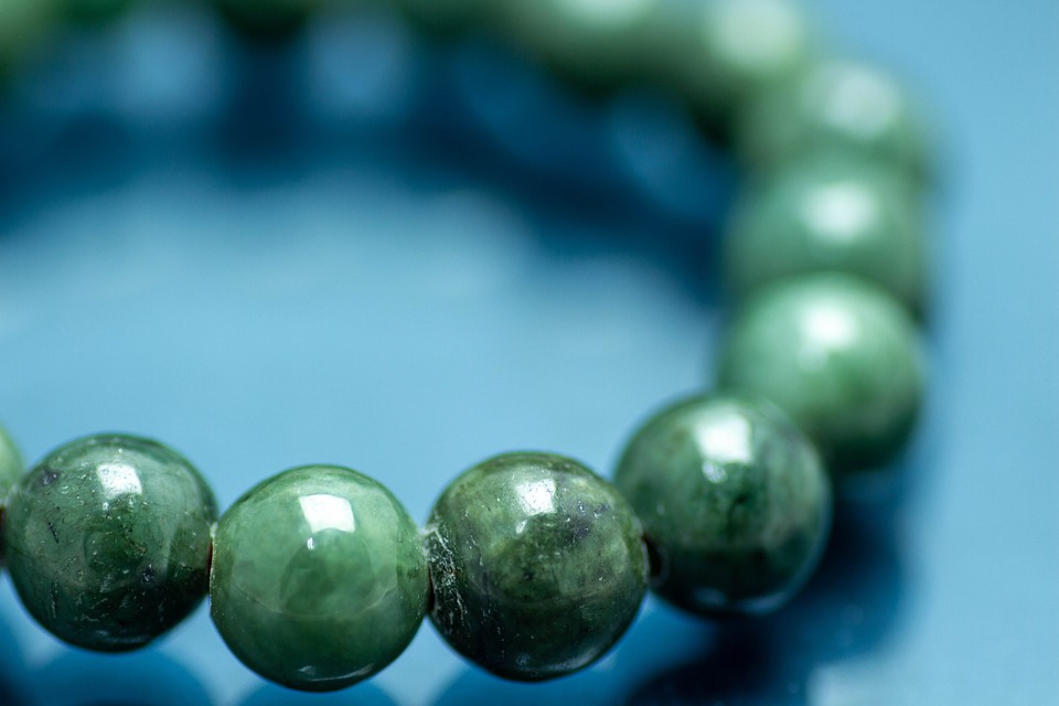Comment bien porter un bracelet pierre de lune ?