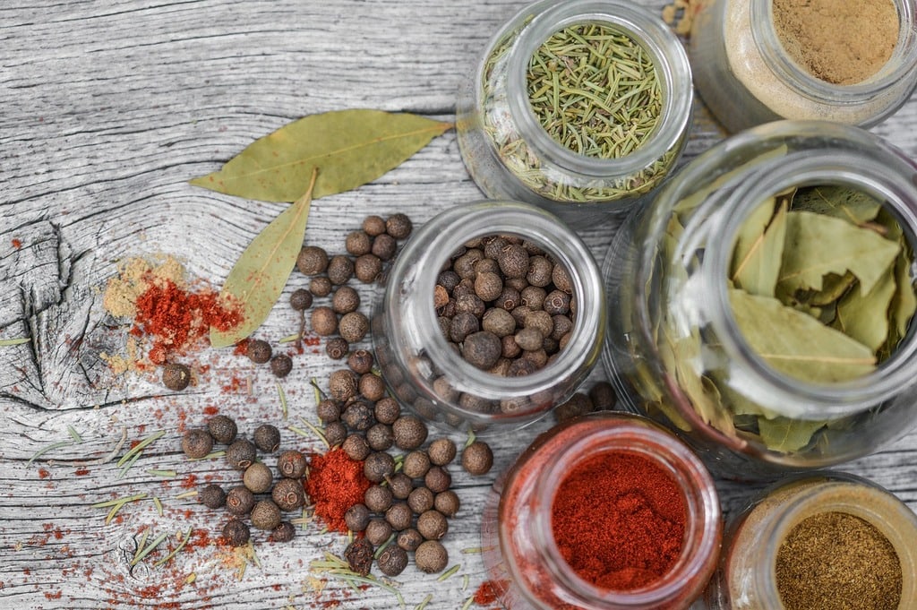 Explorer les saveurs de l'Inde avec des sauces maison